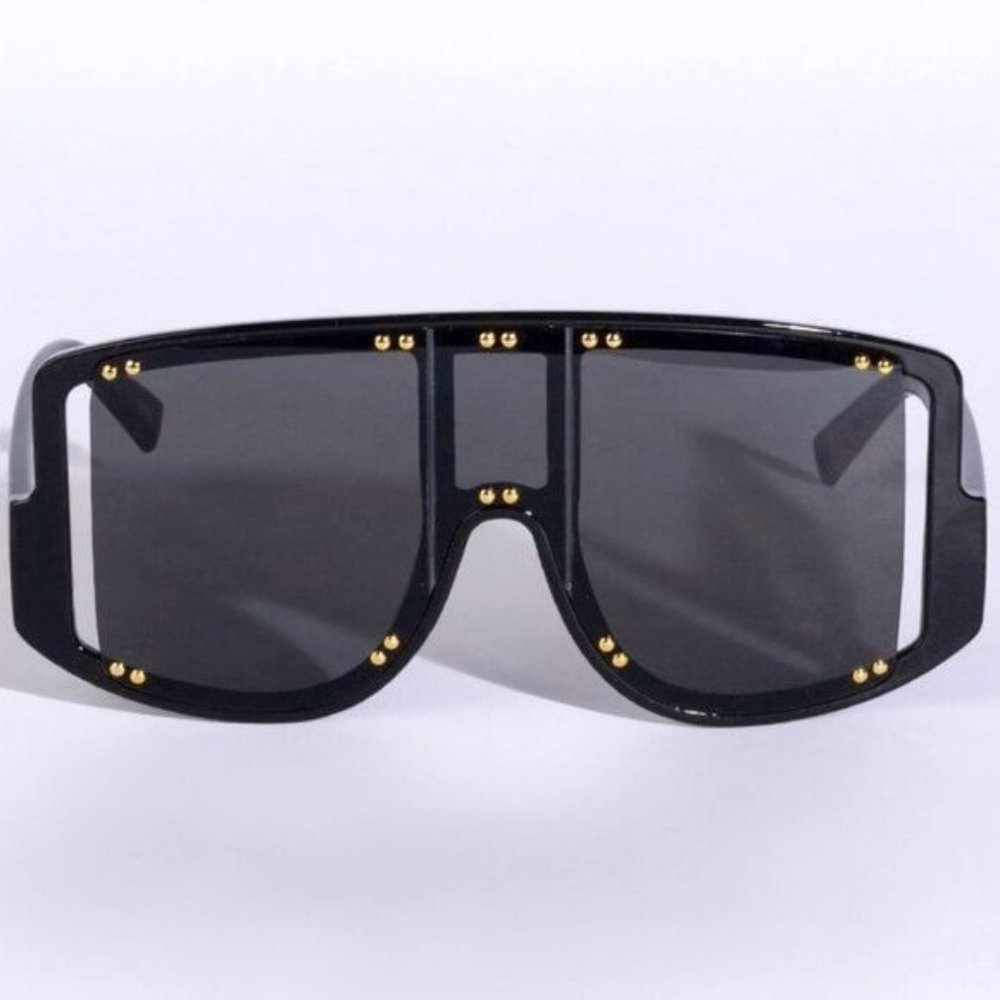 Miz You Can't See Me: Paparazzi Gold Studded Oversized Shield Sunnies - Picture 3 of 5